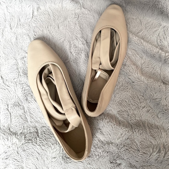 MASSIMO DUTTI | Ballet Flats - Picture 2 of 5